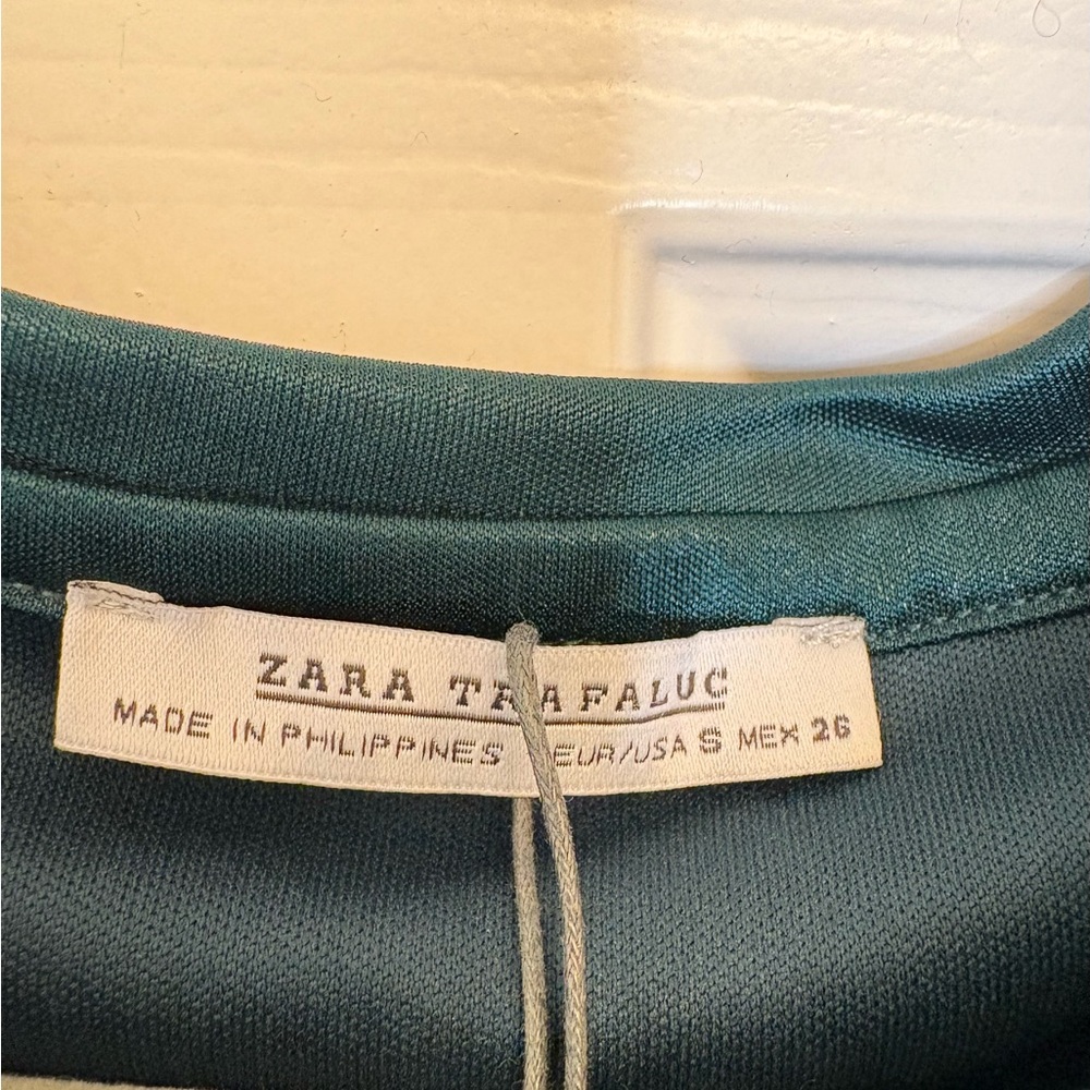 ZARA TRF Emerald Green Satin Midi Dress Cold Shoulder Evening Formal Small NWT - Picture 3 of 6